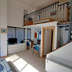 Apartamento Gemme Fiorentine In Front Of The Train Station 5 Minutes From The Centre Free Parking Italia